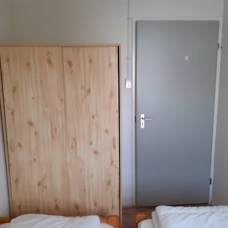 Comfortable For 4 People Hébergement de vacances