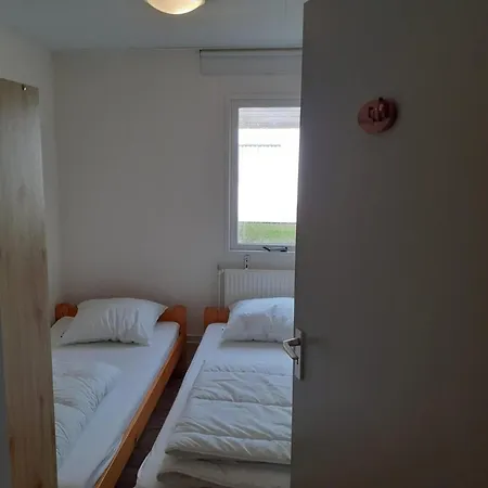 Comfortable For 4 People Hébergement de vacances